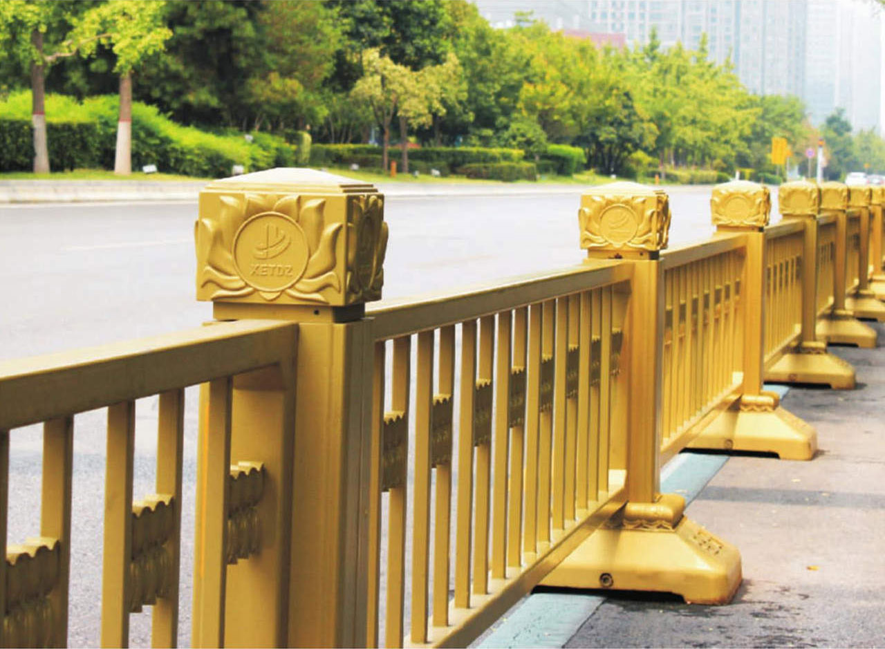 城市道路金色护栏  长安街护栏 市政道路莲花护栏图片1